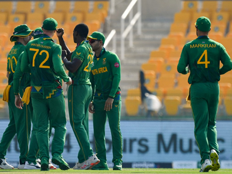 Afrika Selatan vs Bangladesh, T20 Cricket World Cup 2021 Pembaruan Skor Live Cricket: Tabraiz Shamsi menyingkirkan Leighton Das, Bangladesh 6 Turun Afrika Selatan vs Bangladesh, T20 Cricket World Cup 2021 Pembaruan Skor Live Cricket: Tabraiz Shamsi menyingkirkan Leighton Das, Bangladesh 6 Turun